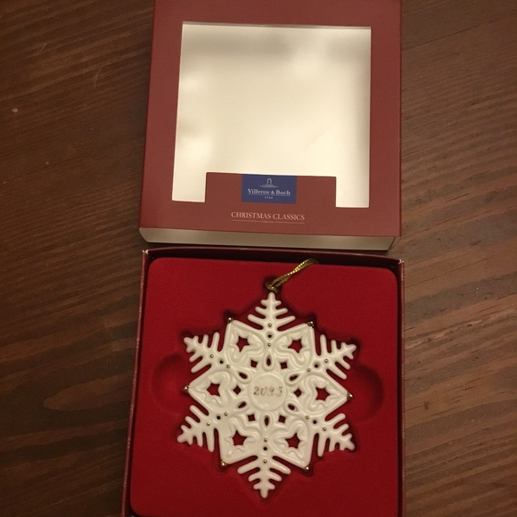 Villeroy and Boch Snowflake Ornament - Picture 4 of 4